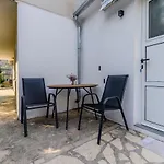 Milan 아파트
