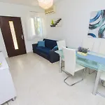 Milan Apartment *