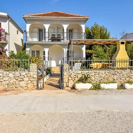 Milan Rogoznica (Sibenik-Knin)