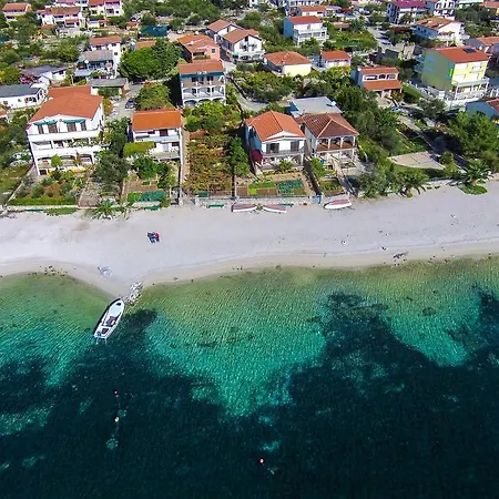 Milan 아파트 로고즈니차