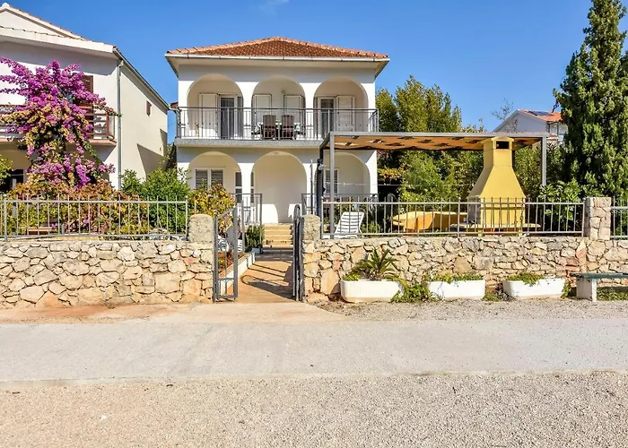 Milan Rogoznica (Sibenik-Knin)