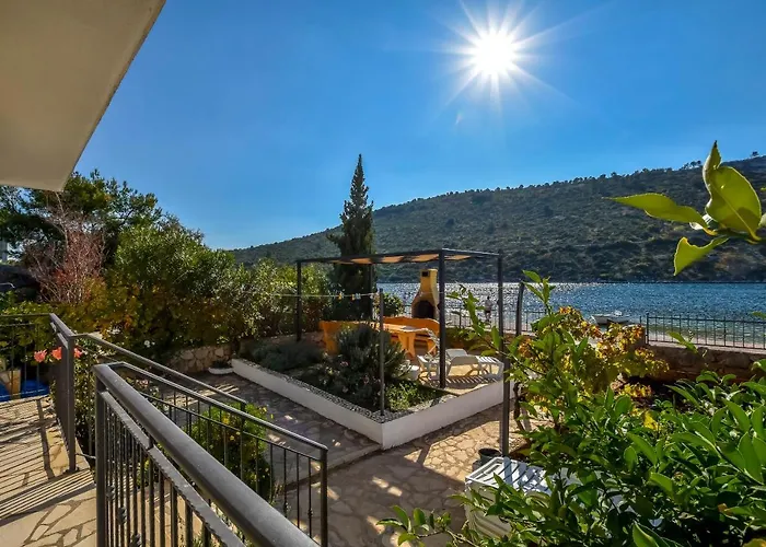 Milan * Rogoznica (Sibenik-Knin)