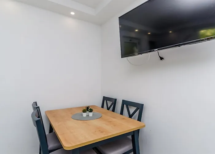 Milan Rogoznica (Sibenik-Knin)