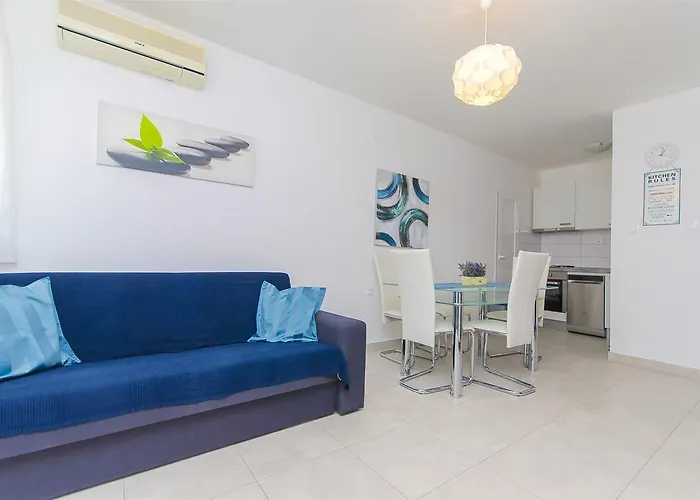 Milan Daire Rogoznica (Sibenik-Knin)