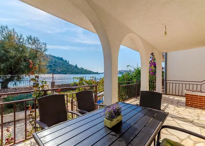 Milan Daire Rogoznica (Sibenik-Knin)